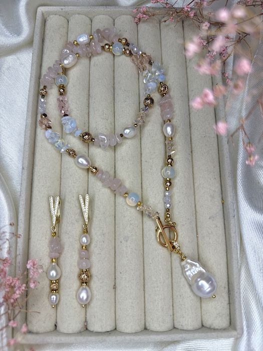 Autorskie kolie naszyjnik  z naturalnych kamieni i pereł