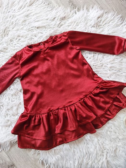 Satynowa sukienka 98