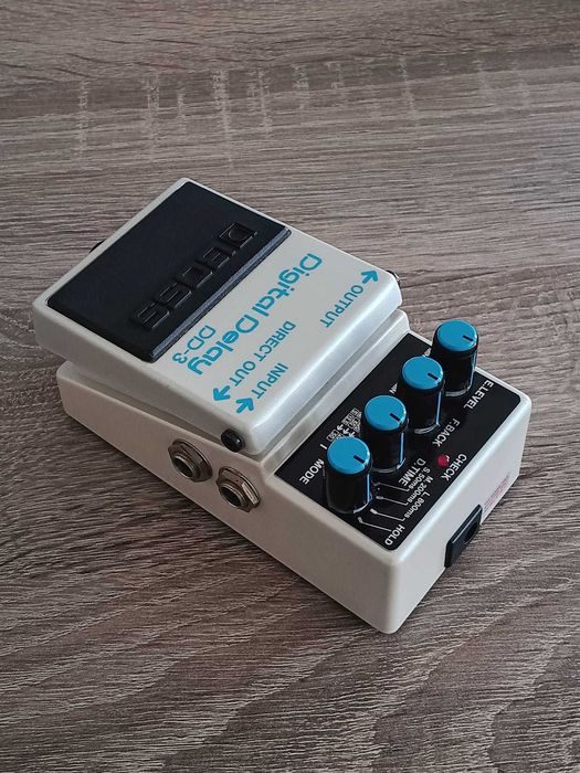 Boss DD-3 Digital Delay (Made In Japan - Long Chip) 1990