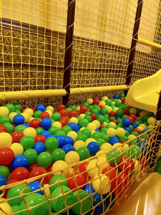 Продам лабіринт з батутом