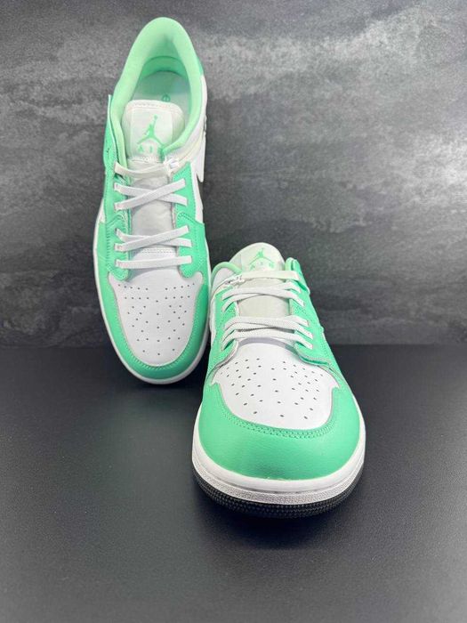 Кросівки чоловічі AIR JORDAN 1 LOW FLYEASE DM1206-131 (50,5)
