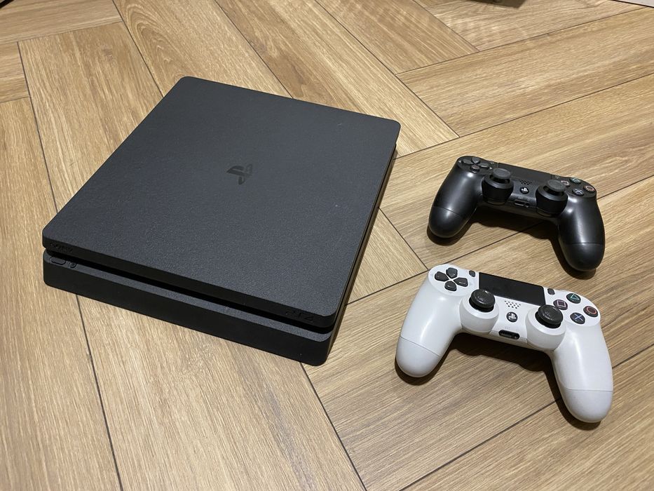 PlayStation 4 Slim 1TB (CUH-2208B)