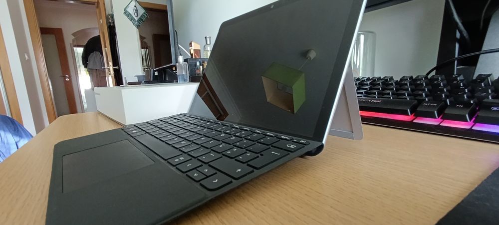 Surface Go 2 com Teclado