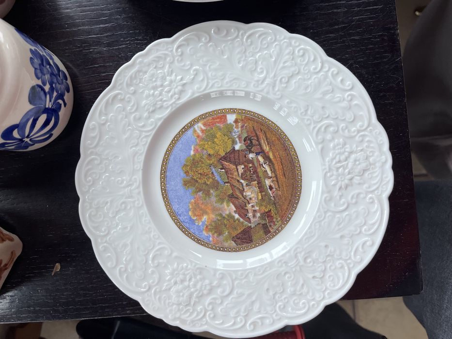 Talerze dekoracyjne porcelana