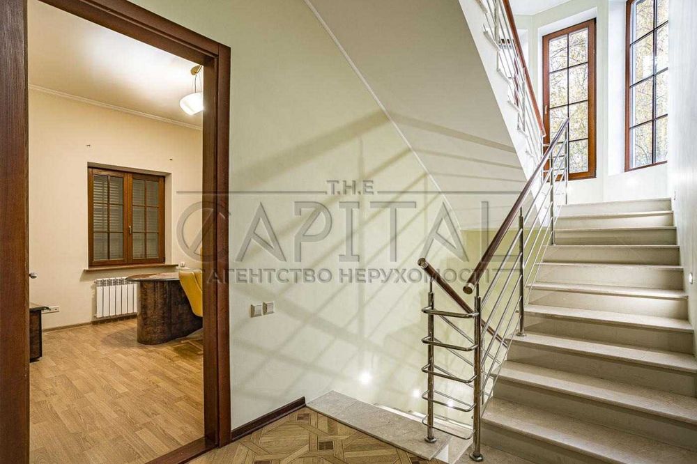 Продаж / Будинок / 390 м2 / вул. Звіринецька / Печерський район