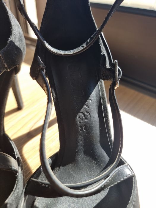 Sapatos Pretos Bershka 38