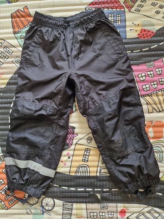 Spodnie przeciwdeszczowe roz. 110/116