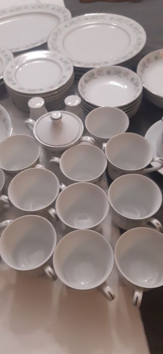 Sprzedam serwis obiadowo-kawowy