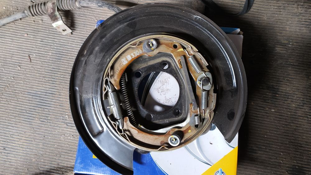 Продам тормозные ручника