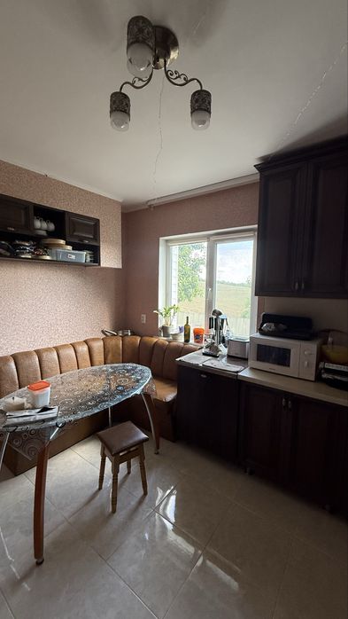 Продаж заміського  будинку в 7хв від міста