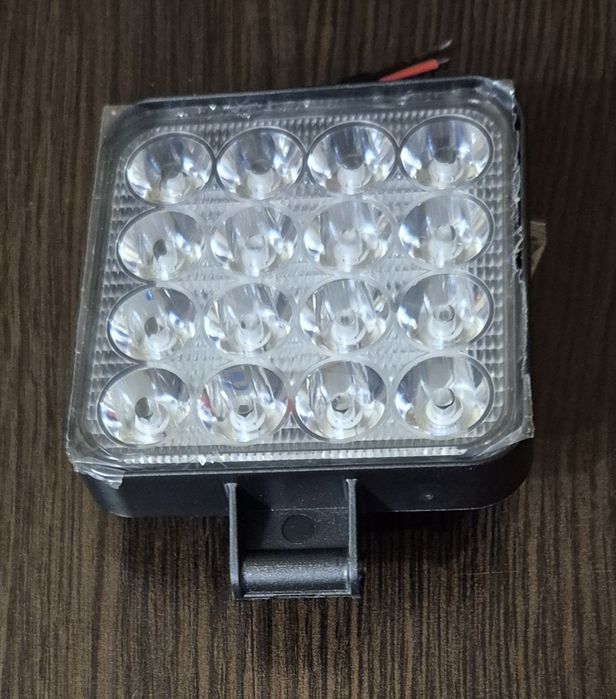 Прожектор светодиодный 12в