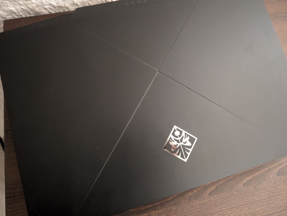 HP Omen 17.3 i7 GeForce RTX 2070