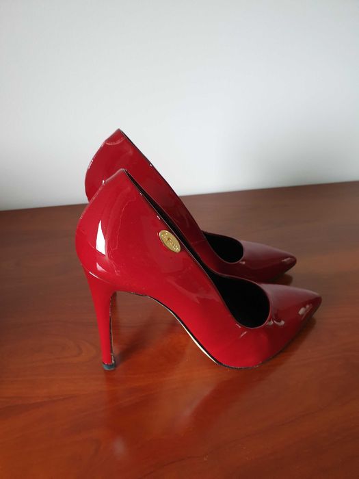 Sapato Stiletto vermelho da Pedicaty