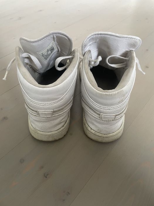Buty Białe Nike Air Jordan 1 mid rozmiar 41