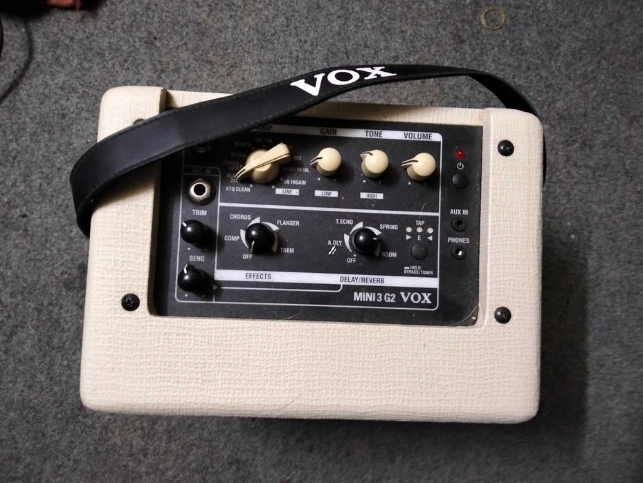 Amplificador VOX mini 3 guitarra e voz como novo.