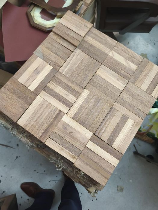 Chão Parquet em mogno