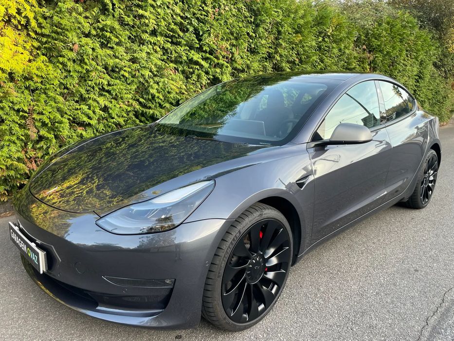 Tesla Model 3 Performance Tração Integral