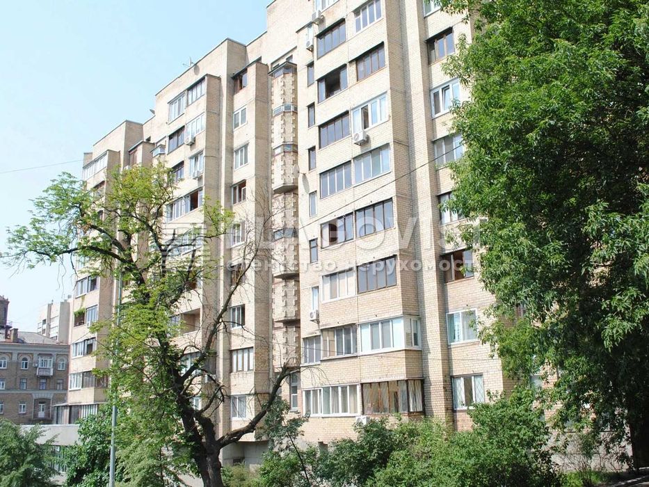 Продаж 3к кв Ремонт Центр Тарасівська