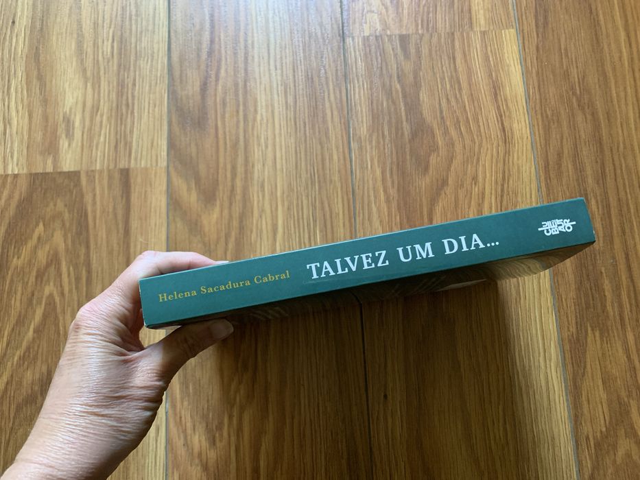 Talvez Um Dia... - Helena Sacadura Cabral