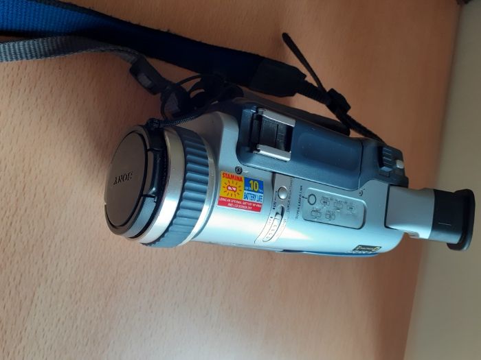 Handycam Sony TRV 230E-Câmara de Video Digital Hi8-