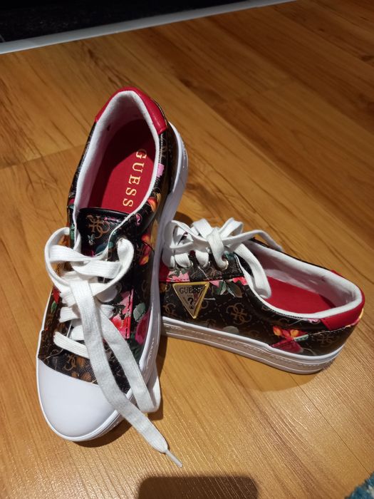 Ténis GUESS, N. 37 - novos