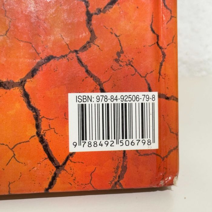 Pack Coleção Gormiti: Livro "La Gran Historia" + 3 Peluches