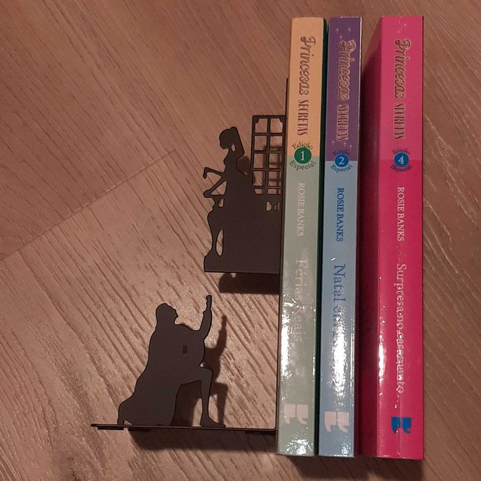 NOVO Suporte Livro Romeo & Juliet Preto