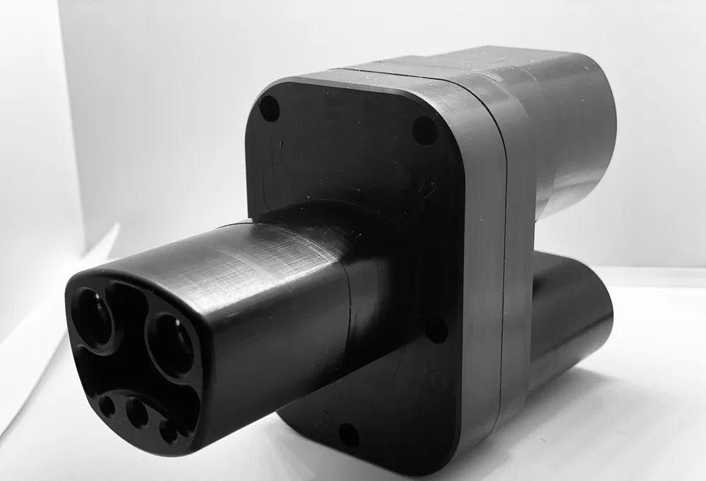 Tesla переходник ccs2 usa , PLAID от производителя