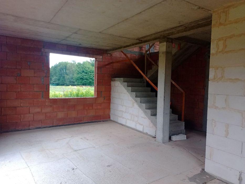Dom w Rakszawie 138m2 z garażem na działce 8ar