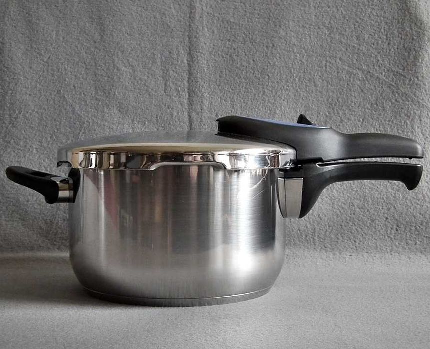 Niemiecki szybkowar SILIT Sicomatic T-Plus o poj. 4,5l, do indukcji