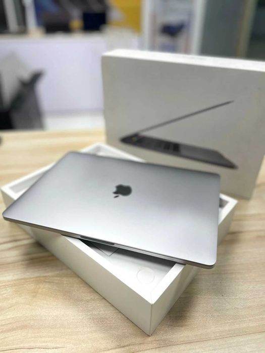 Apple Macbook Pro 13.3" Touch Bar