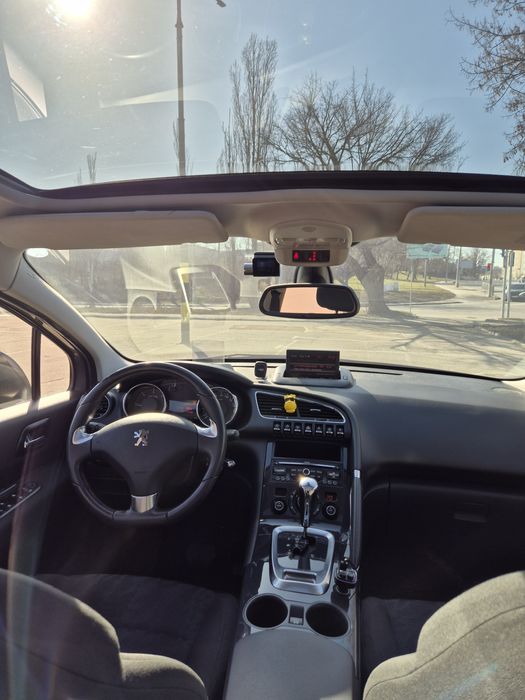 Продаю Peugeot 3008 2.0HDi, 2012  АКПП Aisin