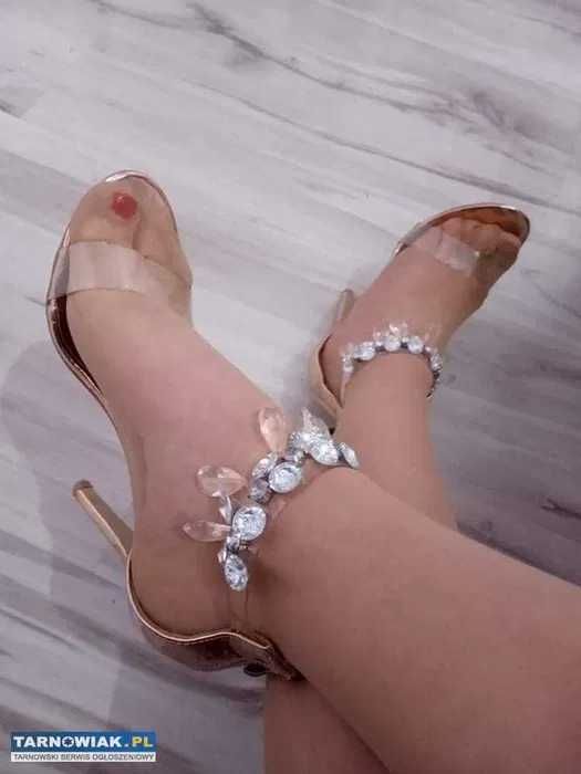 Mega paka ubrań i obuwia za 100 zł !!!