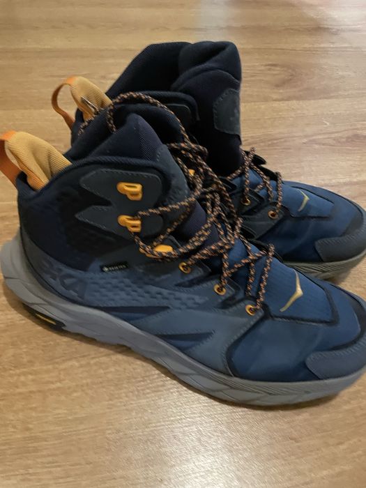 Продам трекінгове взуття Hoka 45 р