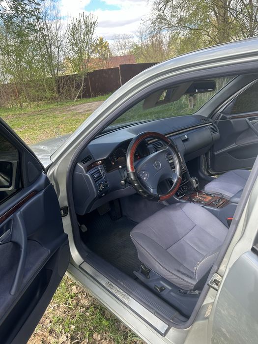 Продам Mercedes-Benz W210 2.7 CDI