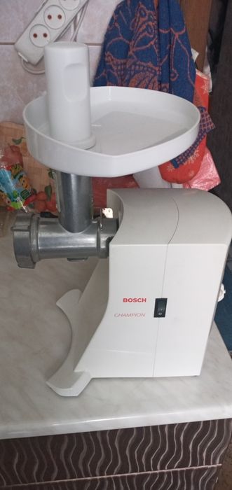 М'ясорубка Bosch MFW1501/05.