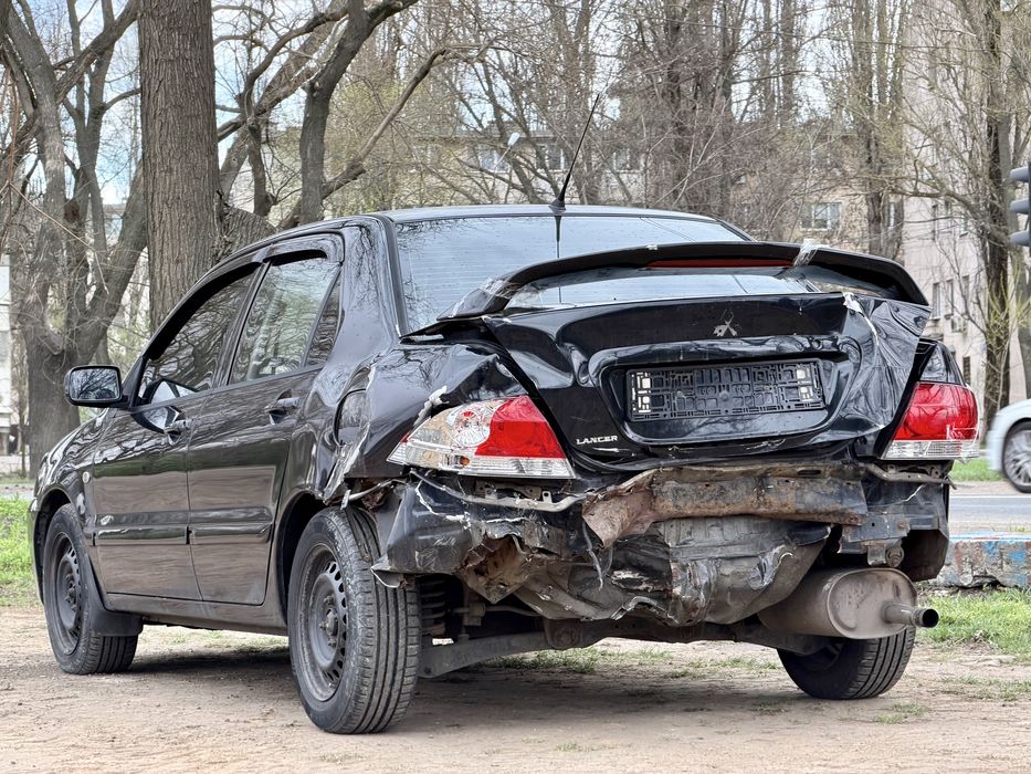 Срочний продаж  MITSUBISHI LANCER 2008