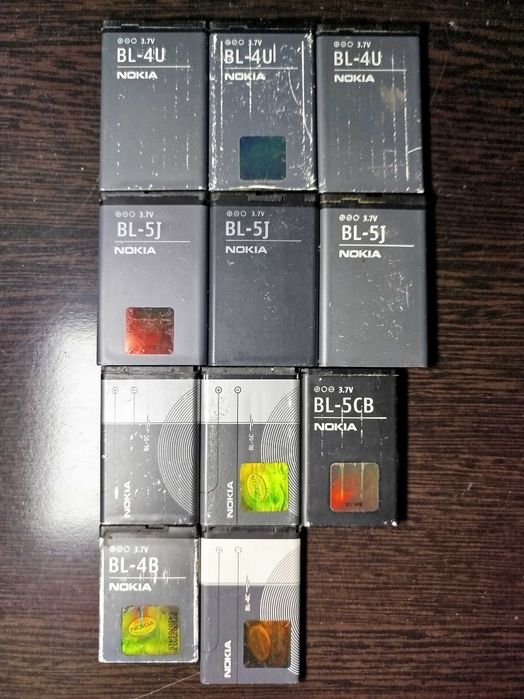 12.12.25 Лот мобільних кнопочних телефонів. Вживані.