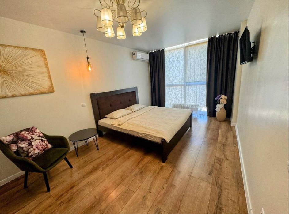 1-кімнатна квартира в самому центрі міста на 4 поверсі!