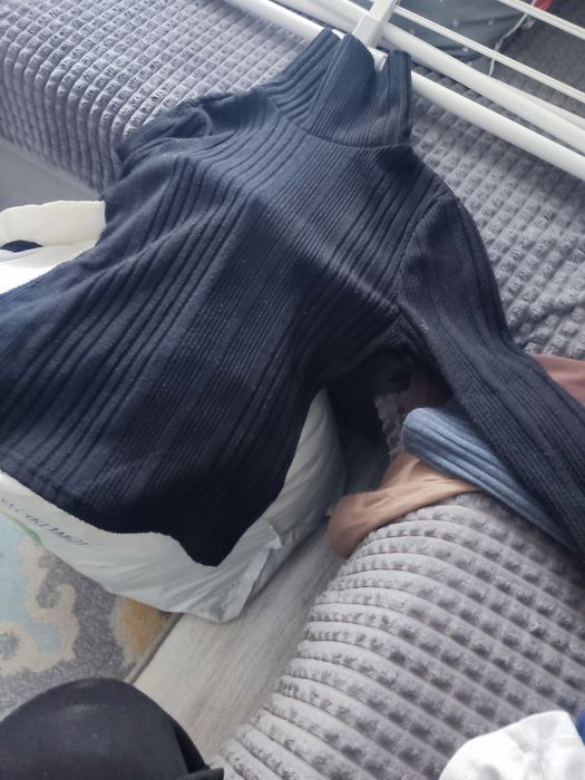 Ciuchy ubrania dla dziewczynki