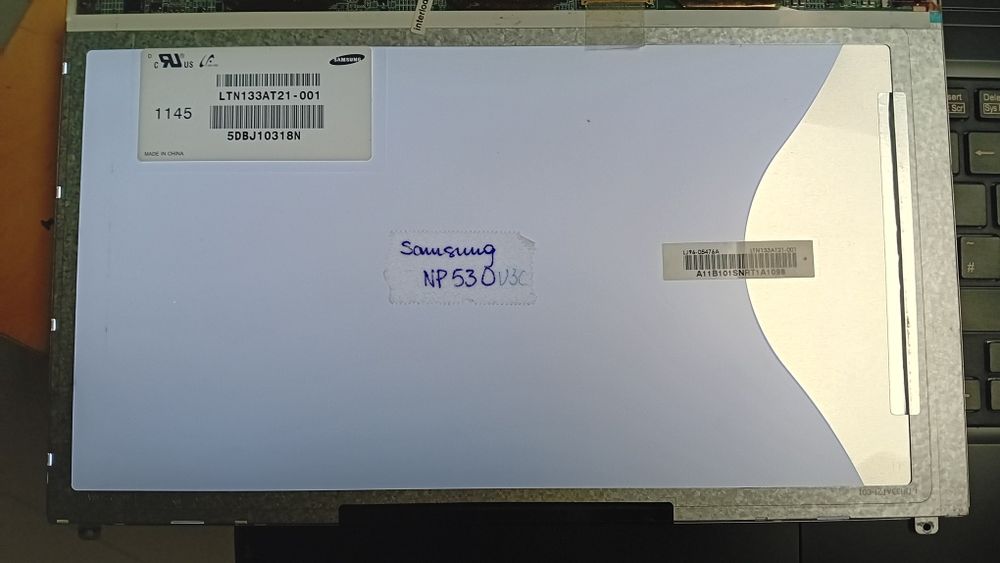 Matryca LED 13,3" HD slim matowa LTN133AT21-001