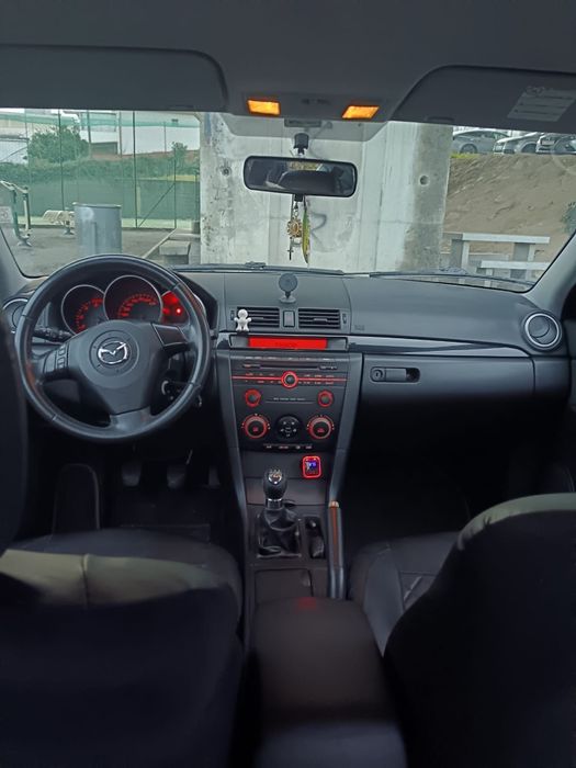 Mazda 3 Sedan...