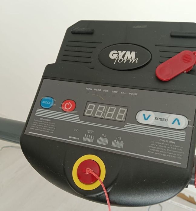 Passadeira Elétrica Dobrável GymForm – Excelente Estado