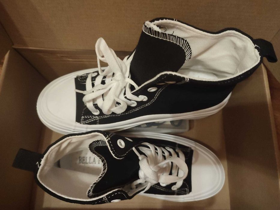 Trampki 38 NOWE Bella Paris