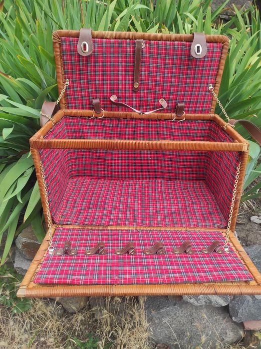 Чемодан для пикника