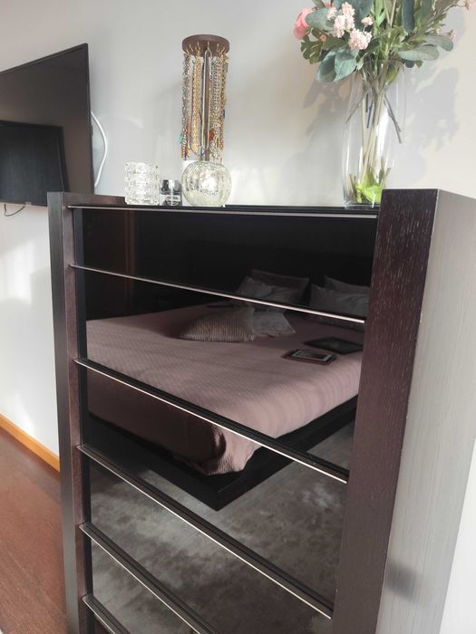 Mobília de Quarto Casal Wengué – Cama 1,60m + Mesas + Camiseiro