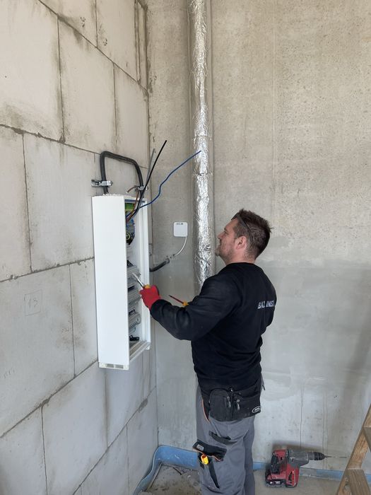 Elektryk - uslugi elektryczne .Pomiary odbiorcze i okresowe,