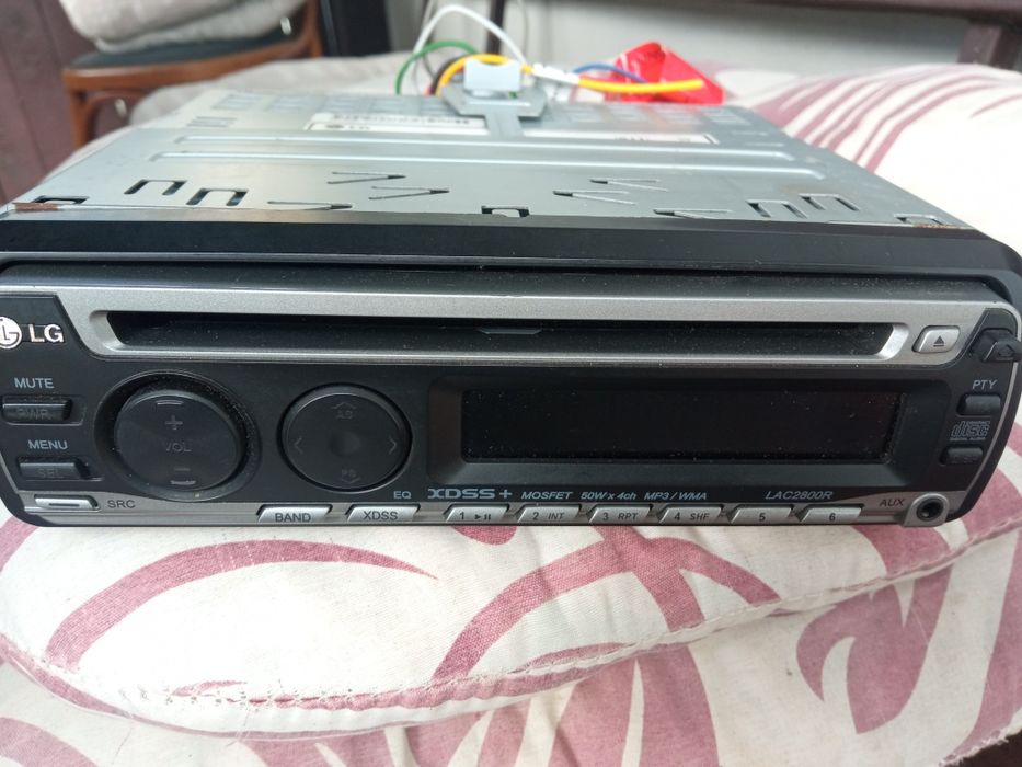 Radio samochodowe na kasety Blaupunkt Panasonic LG-aux itd..