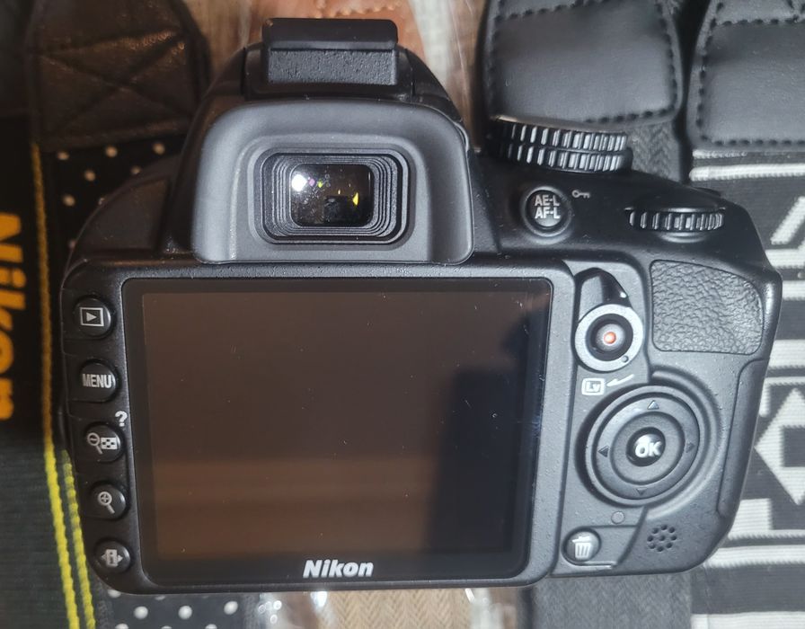 Nikon d3100,2778 пробігу,обєктиви,аксесуари