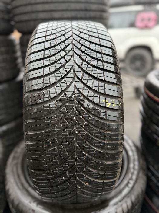 #Opony goodyear 235/45/19 para